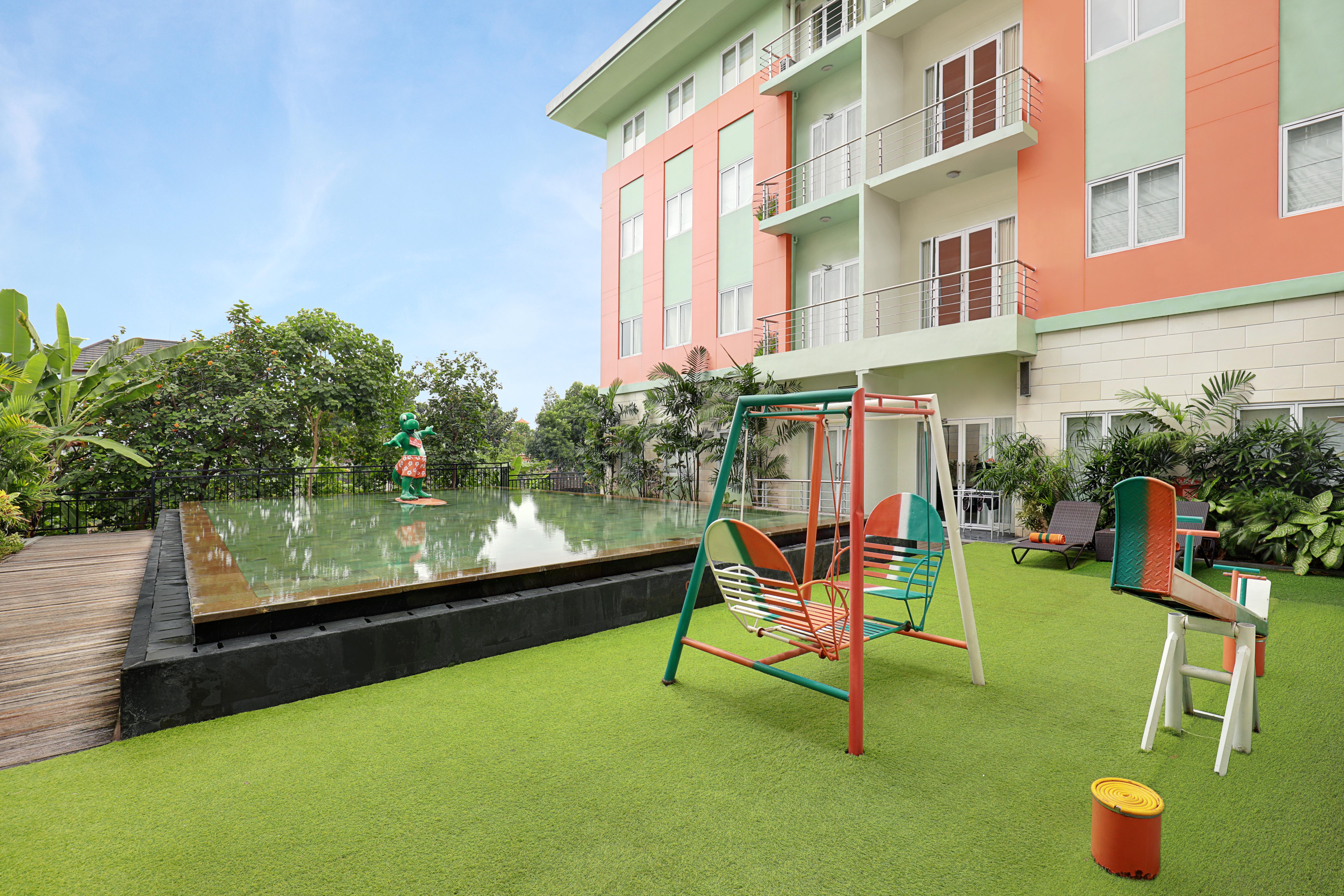 Harris Hotel & Residences Riverview Kuta, Bali Kuta  Exterior photo