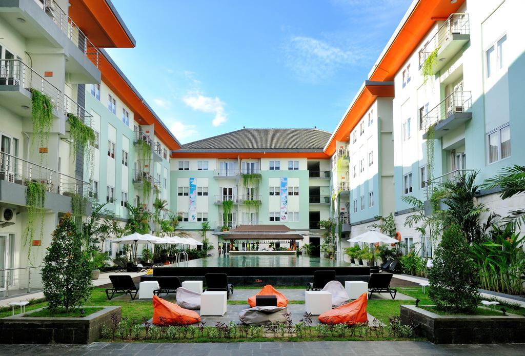 Harris Hotel & Residences Riverview Kuta, Bali Kuta  Exterior photo